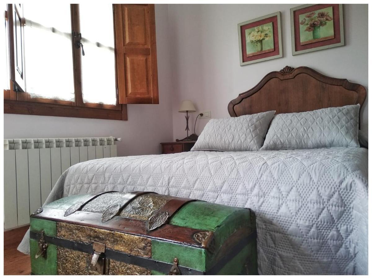 Apartamentos El Picoretu Mestas De Con Exterior foto